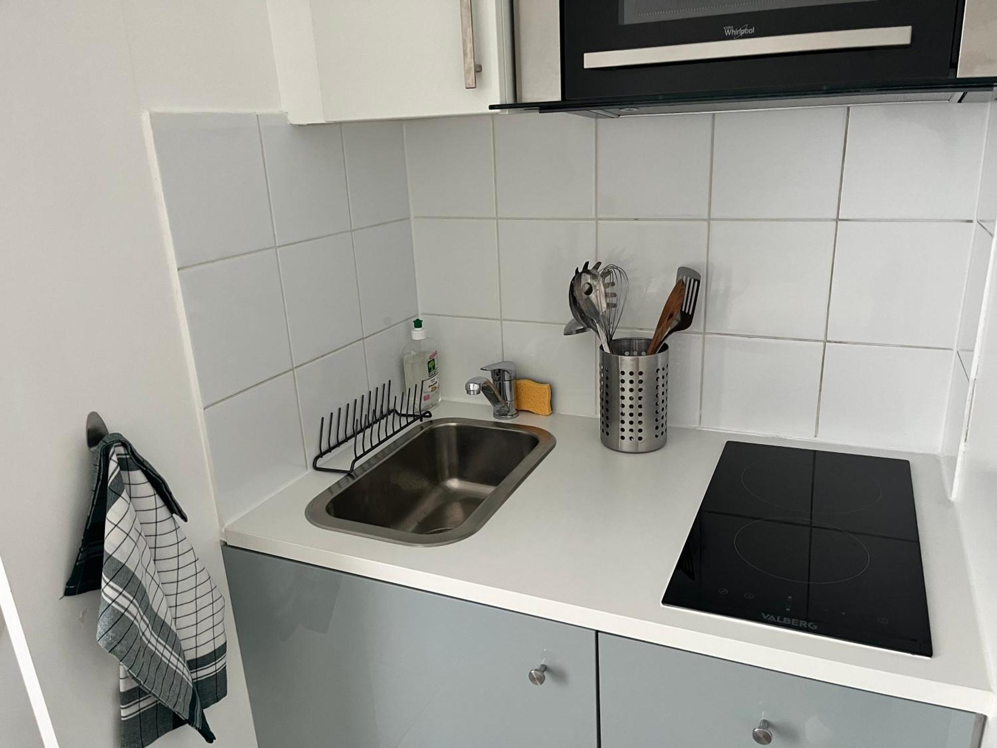 Charmant Studio Parisien Au Coeur Du 15E Arrondissement Esterno foto